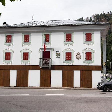 Palazzo Cervesato: Camera Regina Margherita Santo Stefano Di Cadore Dış mekan fotoğraf